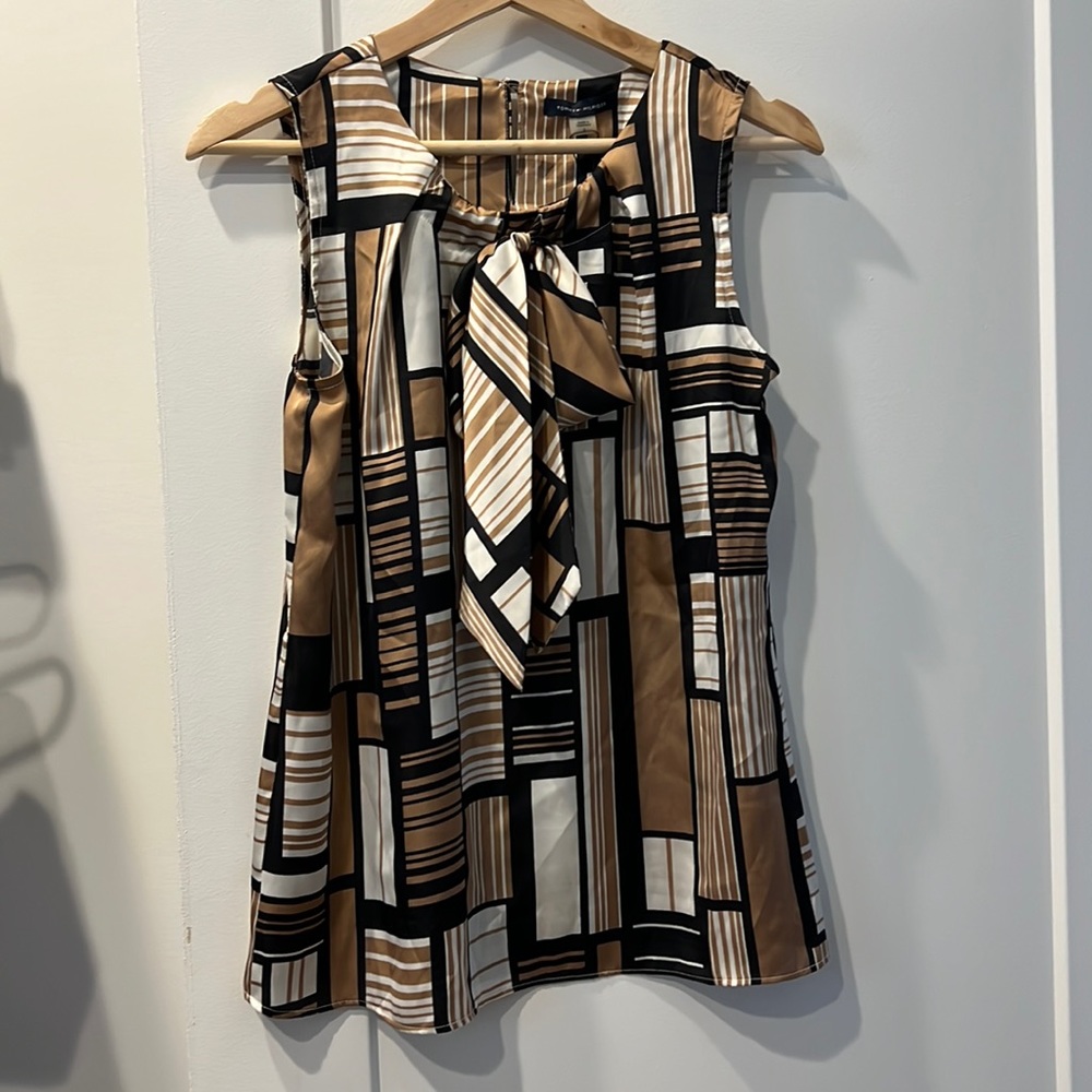 BNWT TOMMY HILFIGER BLOUSE - SMALL